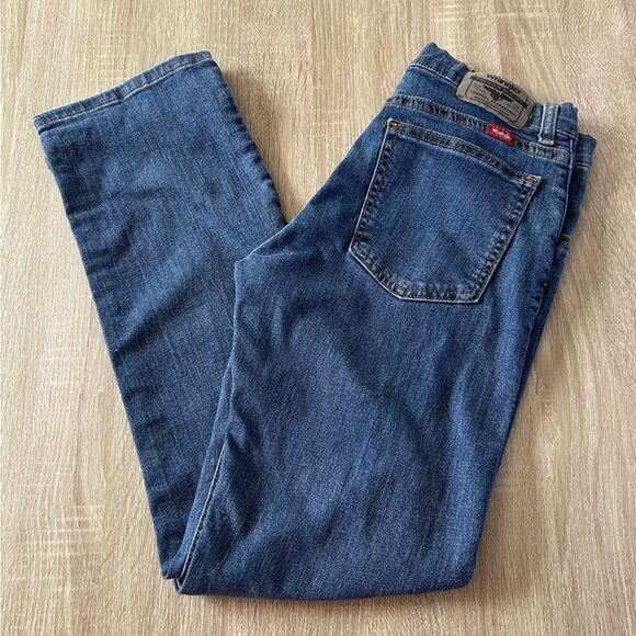 Wrangler Other - PREOWNED … WRANGLER “Size: 14” Classic Straight Jeans